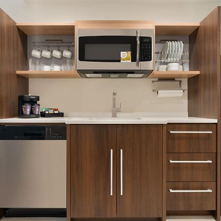Home2 Suites By Hilton Newark Airport Exterior foto