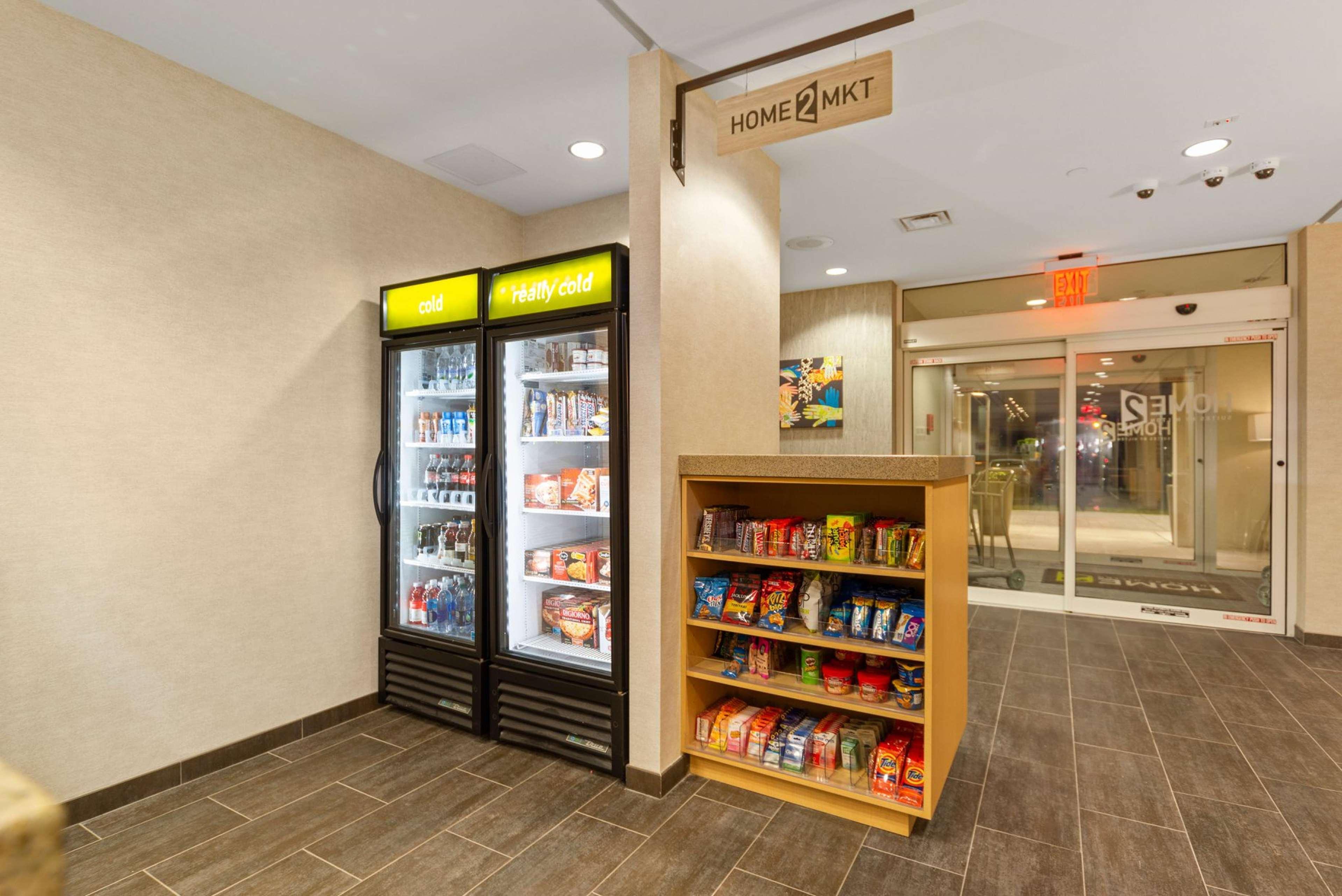 Home2 Suites By Hilton Newark Airport Exterior foto